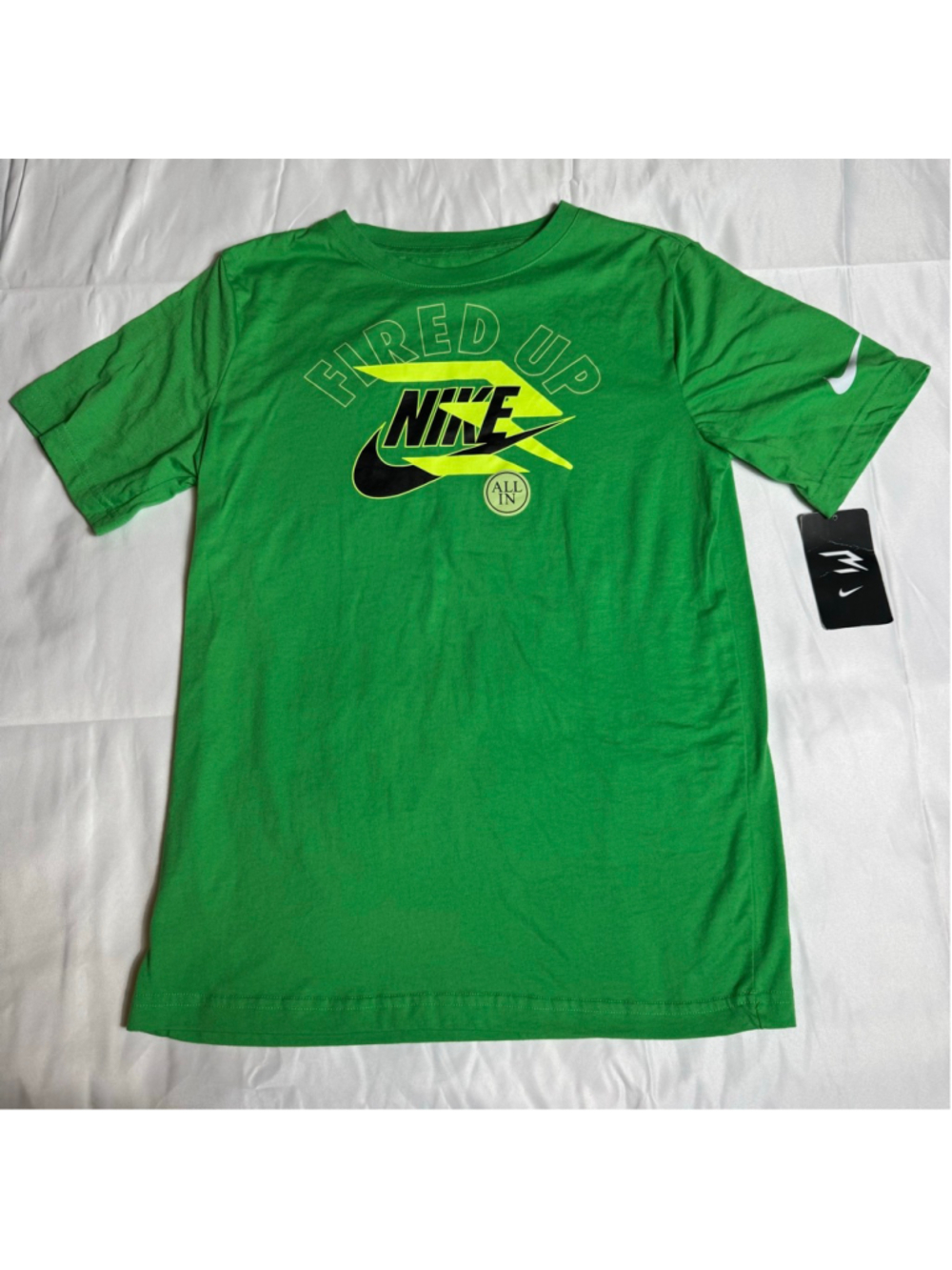 Boys Nike Green Yellow Fired Up Short Sleeve Tee XL 13/15